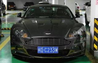 黑色车国产街拍视频,街头实拍，尽享国产豪车魅力